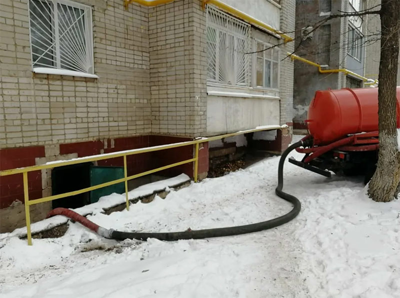 Откачка воды из подвала  Кубинка